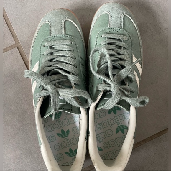 mens green sambas - Picture 3 of 5